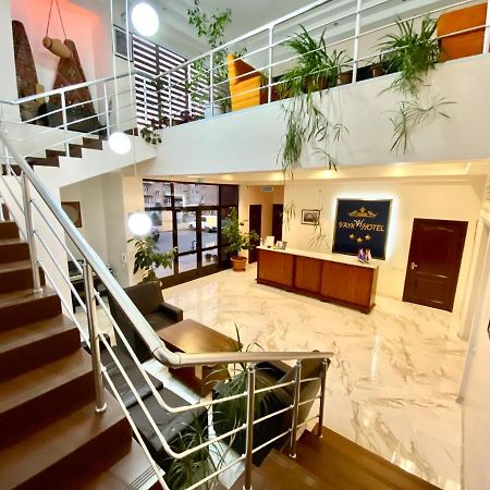 Vayk Hotel 외부 사진