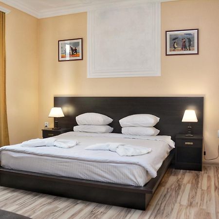 Vayk Hotel 외부 사진