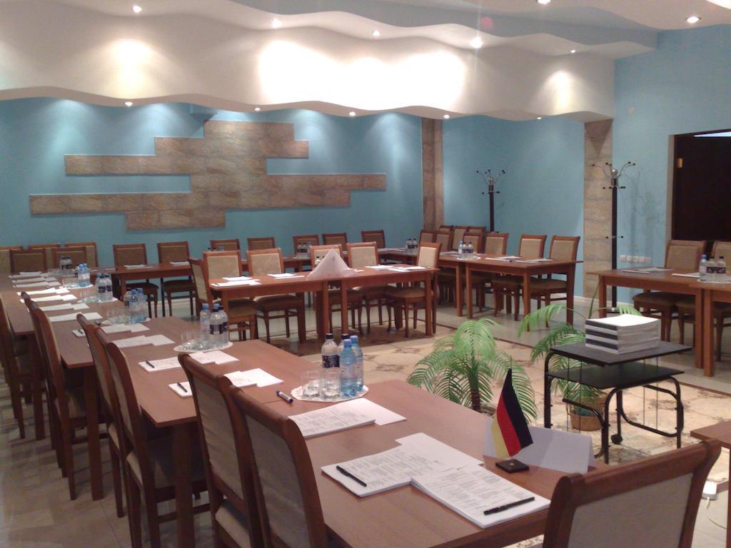 Vayk Hotel 외부 사진