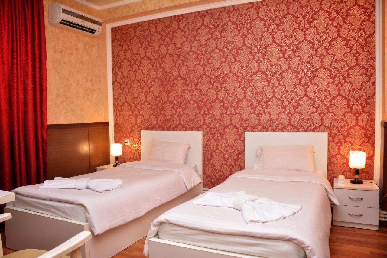 Vayk Hotel 외부 사진