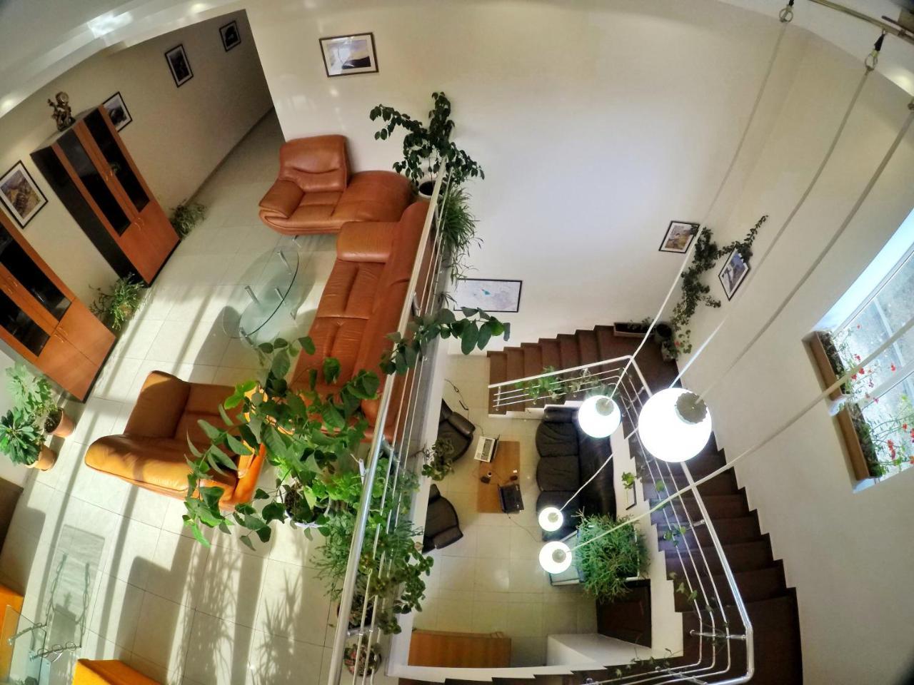 Vayk Hotel 외부 사진