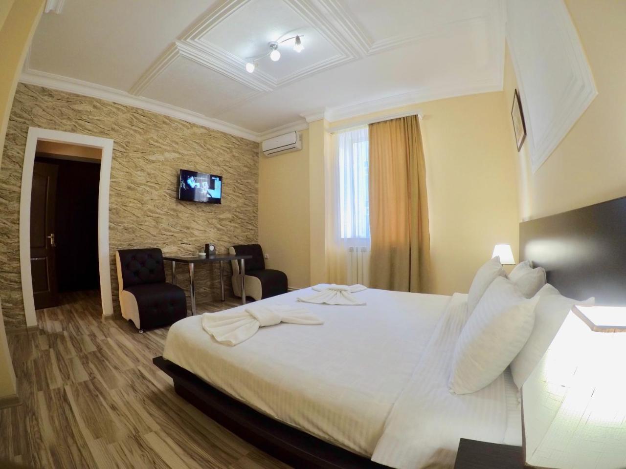 Vayk Hotel 외부 사진