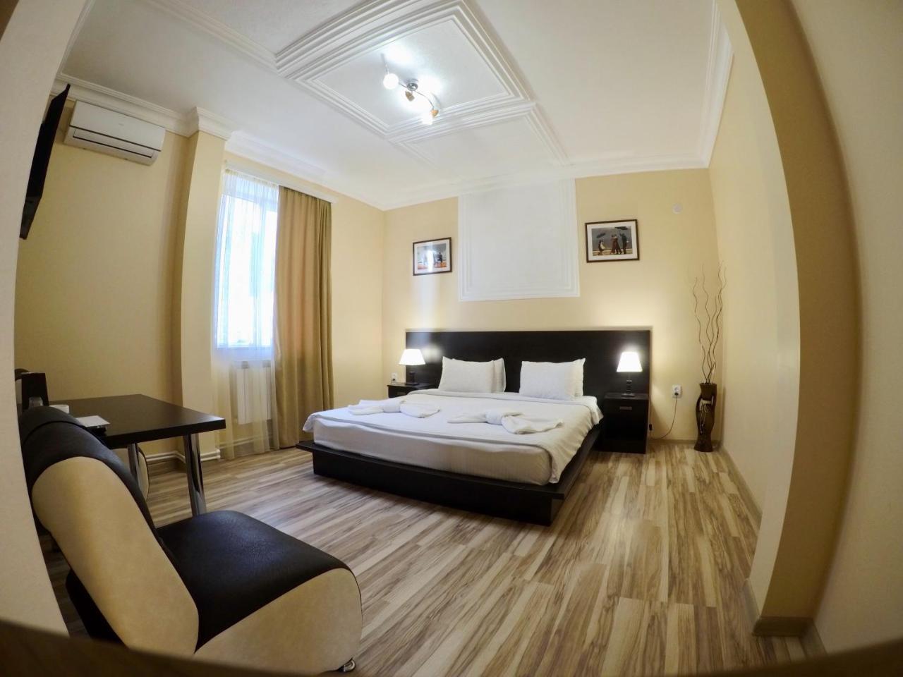 Vayk Hotel 외부 사진
