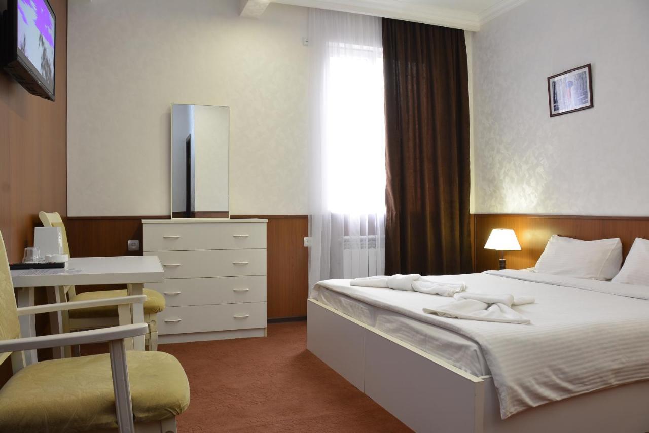 Vayk Hotel 외부 사진